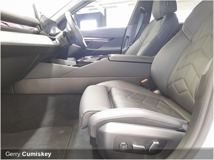 BMW i5 2025