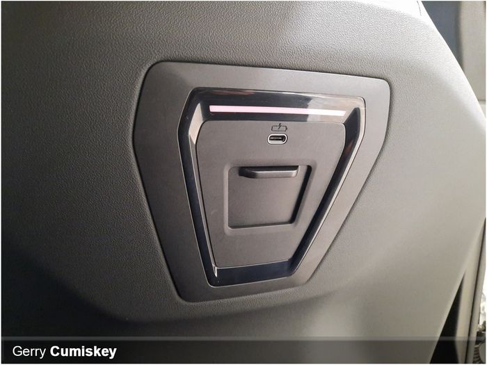 BMW i5 2025