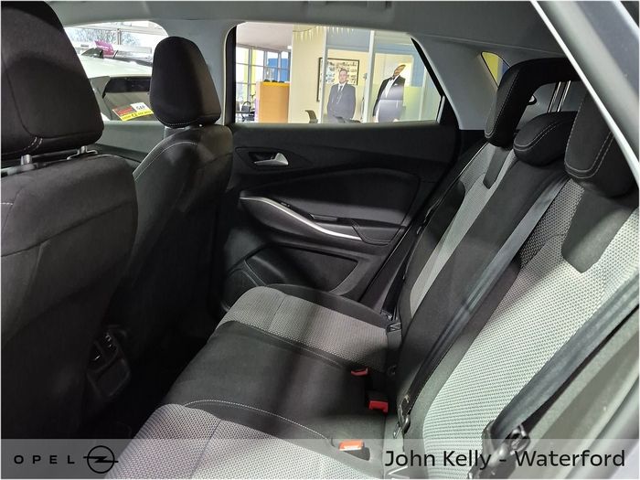 Opel GRANDLAND X 2023