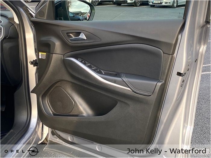 Opel GRANDLAND X 2024