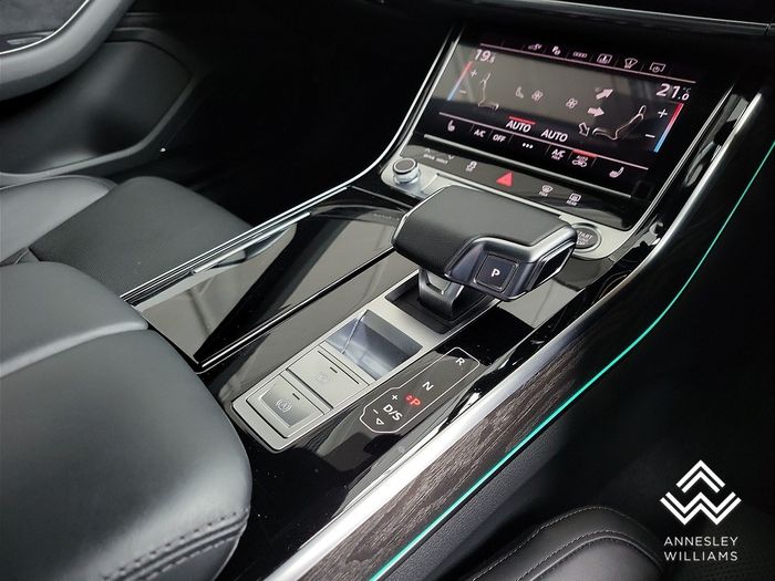 Audi A8 2024