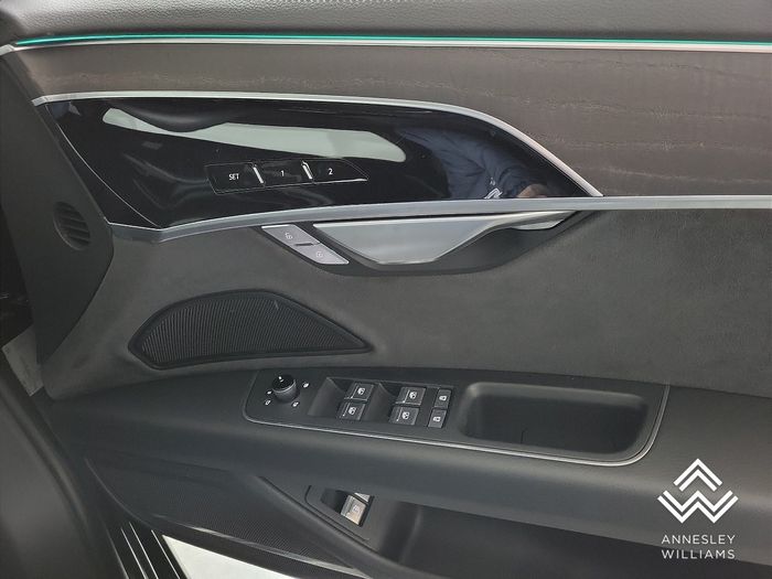 Audi A8 2024