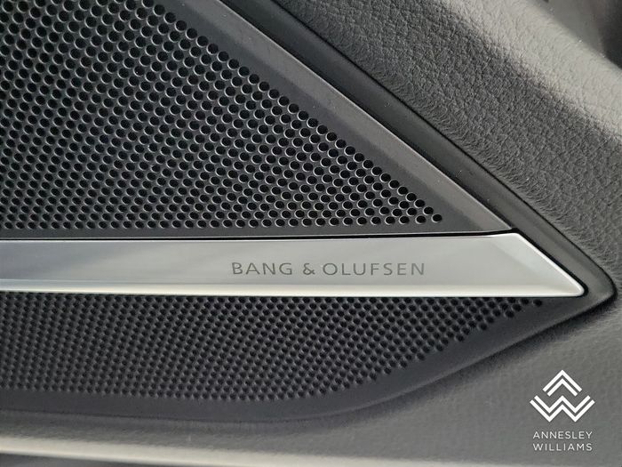 Audi A8 2024