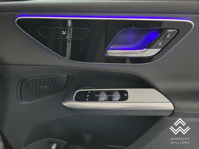 Mercedes-Benz GLC-Class 2025