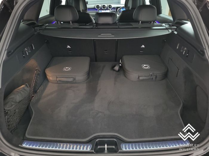 Mercedes-Benz GLC-Class 2025