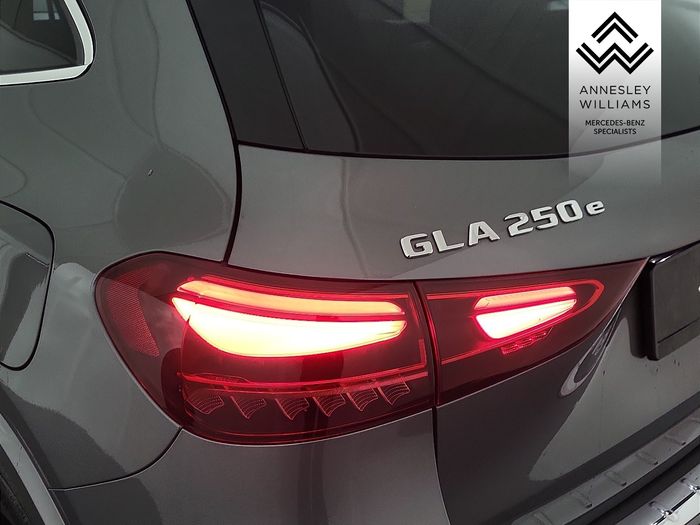 Mercedes-Benz GLA 2025