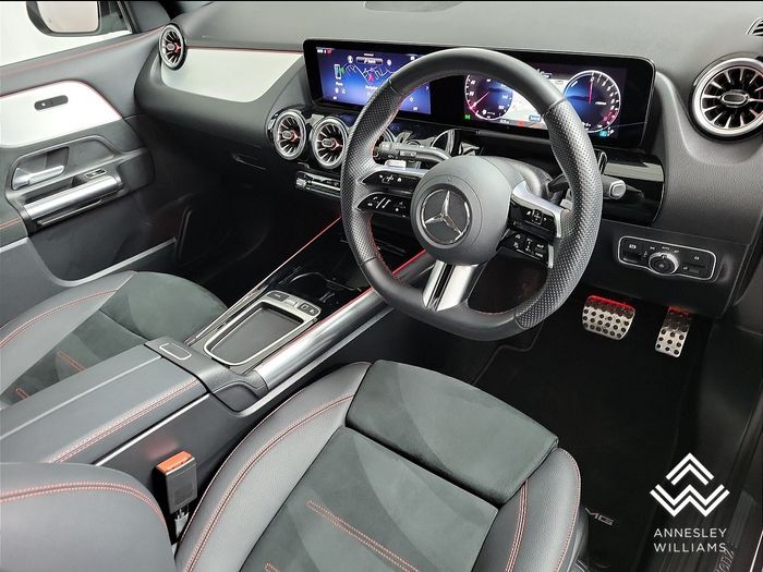 Mercedes-Benz GLA 2025
