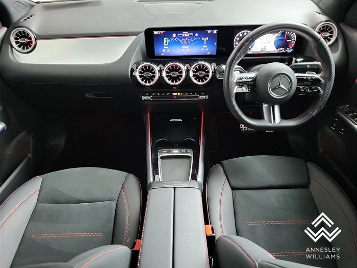 Mercedes-Benz GLA 2025