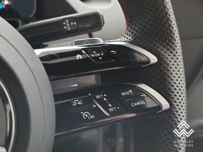 Mercedes-Benz GLA 2025
