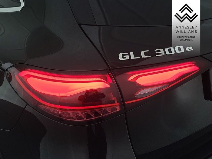 Mercedes-Benz GLC-Class 2025