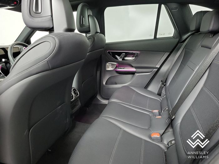 Mercedes-Benz GLC-Class 2025