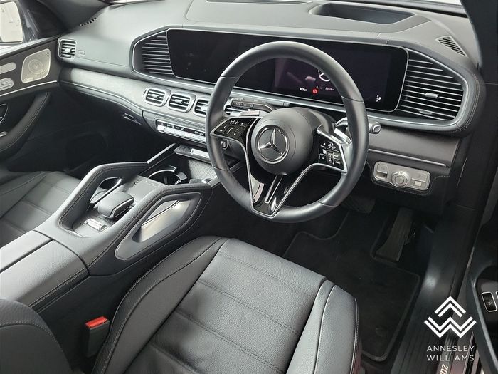 Mercedes-Benz GLE 2025