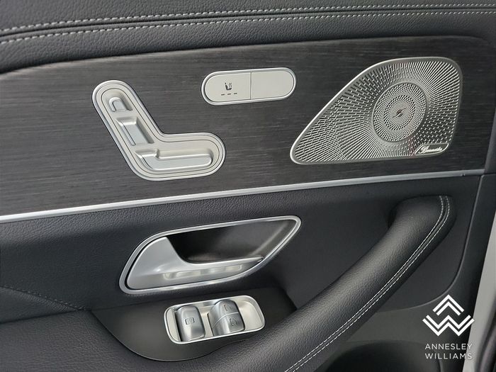 Mercedes-Benz GLE 2025