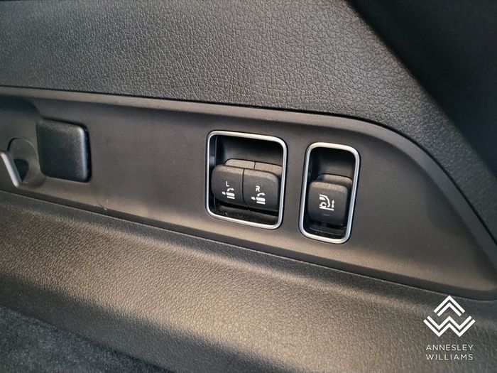 Mercedes-Benz GLE 2025