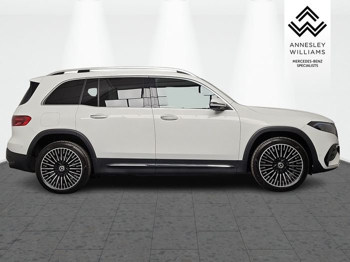 Mercedes-Benz EQB 2025