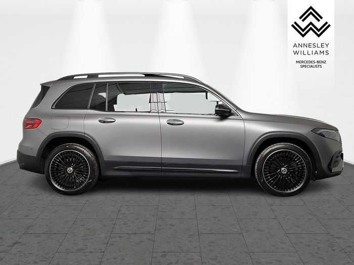 Mercedes-Benz EQB 2025