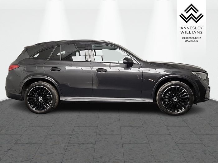 Mercedes-Benz GLC-Class 2025