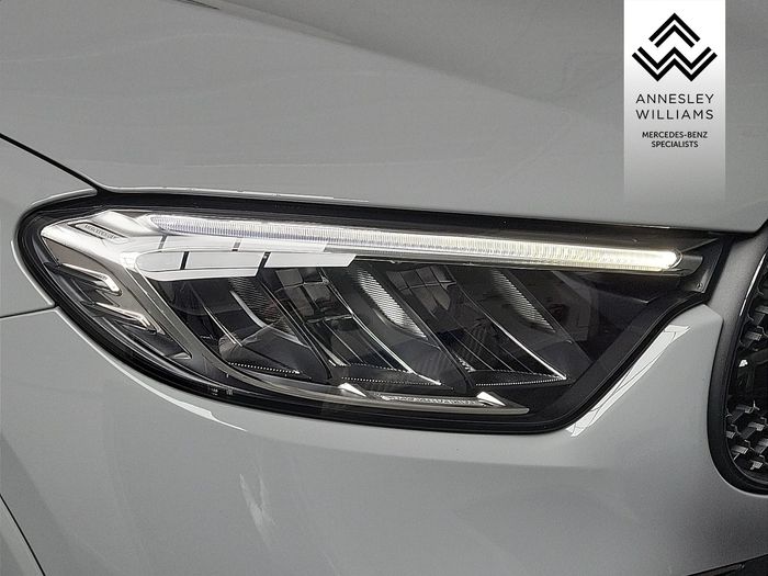 Mercedes-Benz GLC-Class 2025