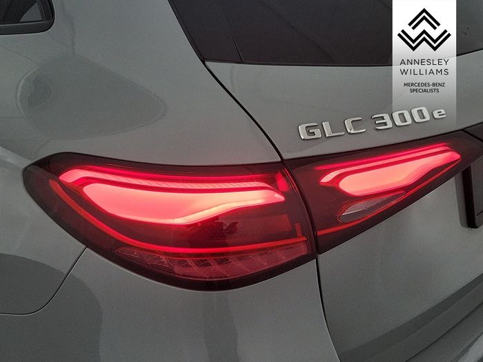 Mercedes-Benz GLC-Class 2025