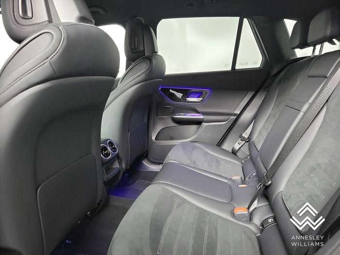 Mercedes-Benz GLC-Class 2025