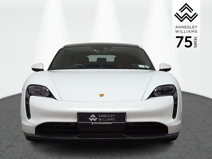 Porsche Taycan 2023