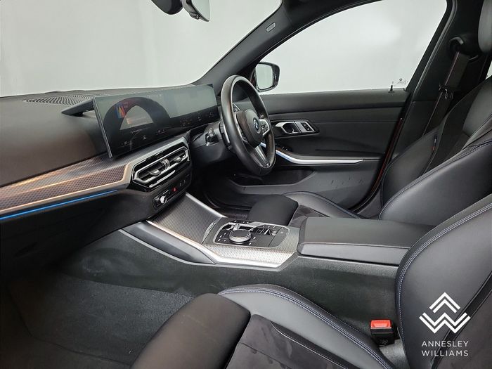 BMW 3 Series 2024