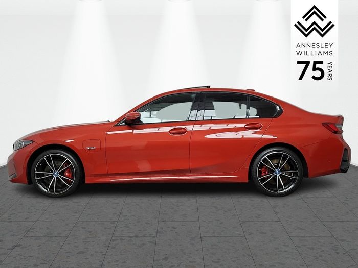 BMW 3 Series 2024