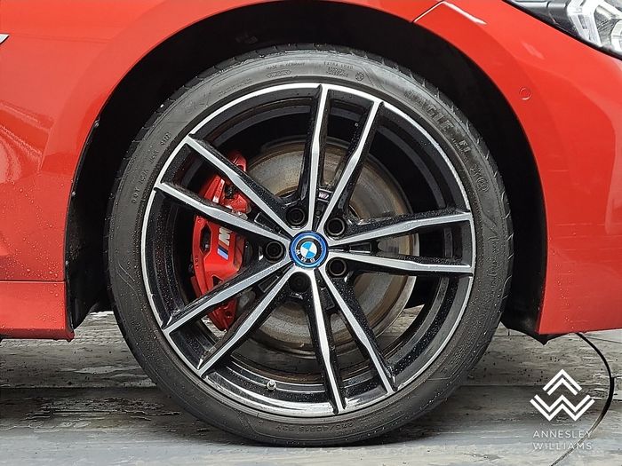BMW 3 Series 2024