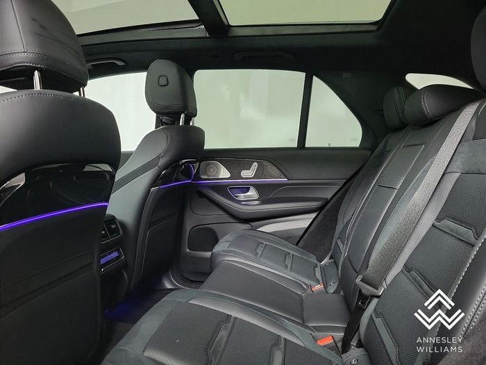 Mercedes-Benz GLE 2025