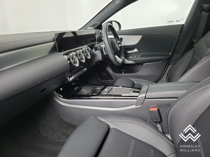 Mercedes-Benz CLA 2025