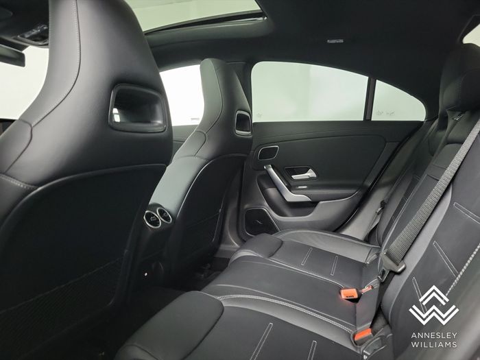 Mercedes-Benz CLA 2025