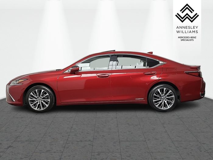 Lexus ES 2021