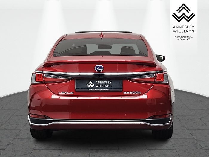 Lexus ES 2021