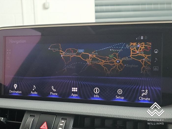 Lexus ES 2021