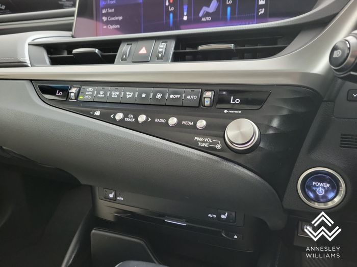 Lexus ES 2021