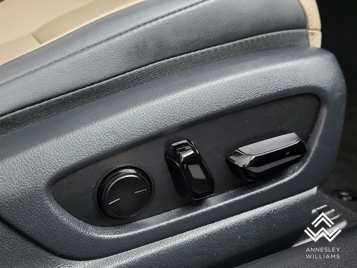 Lexus ES 2021