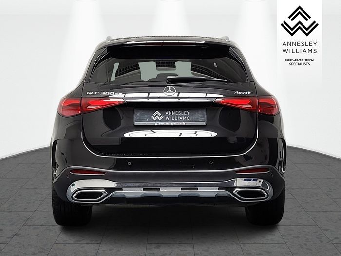 Mercedes-Benz GLC 2023