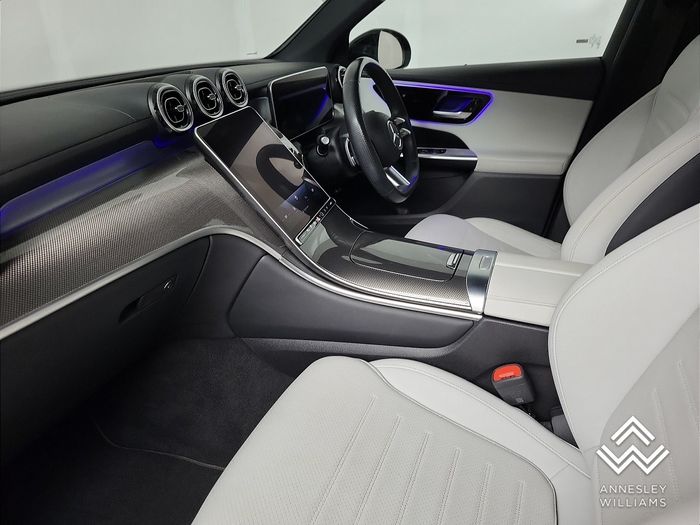 Mercedes-Benz GLC 2023