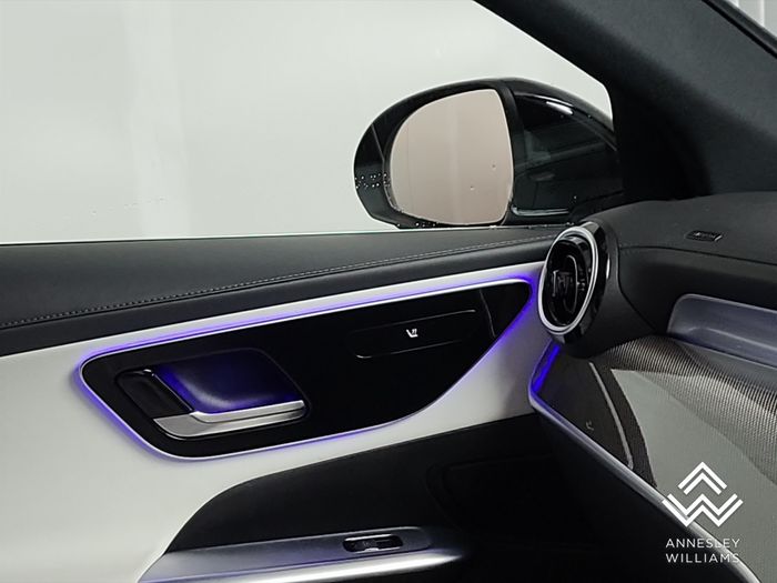 Mercedes-Benz GLC 2023