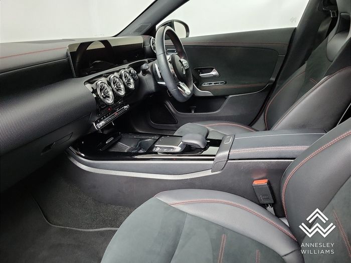 Mercedes-Benz CLA 2023