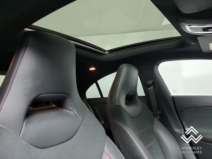 Mercedes-Benz CLA 2023
