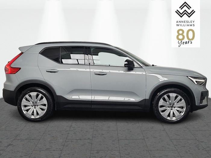 Volvo EX40 2026