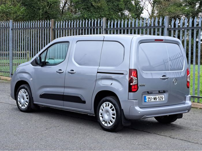 Opel Combo 2025