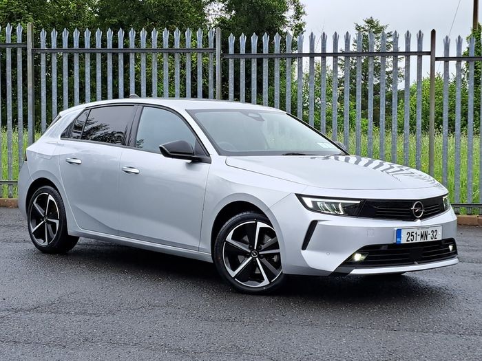 Opel Astra 2025