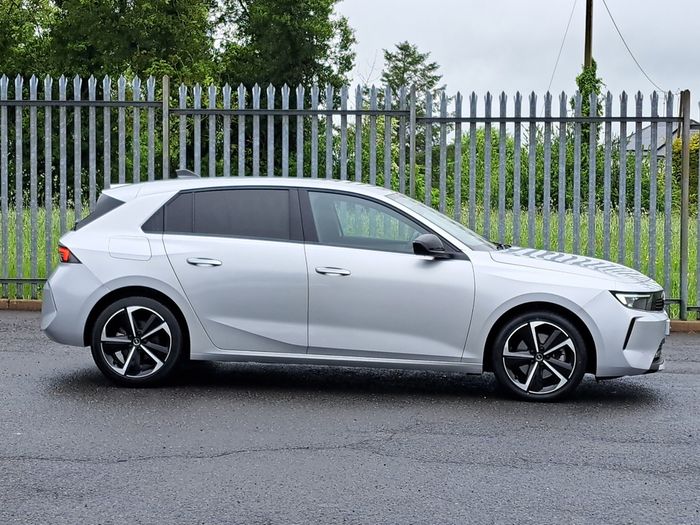 Opel Astra 2025