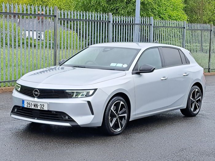 Opel Astra 2025