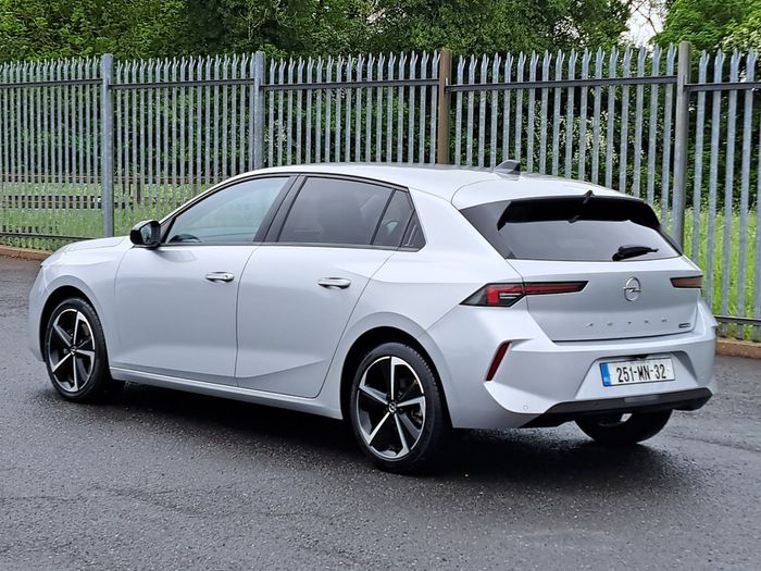 Opel Astra 2025