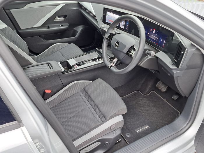 Opel Astra 2025