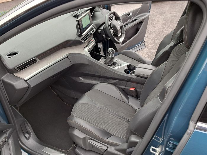 Peugeot 5008 2023