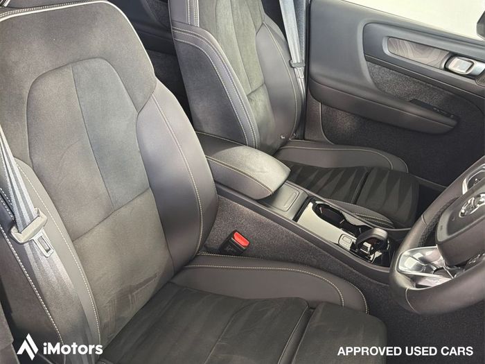 Volvo XC40 2023
